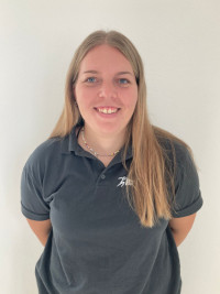 Wir dürfen seit Juli eine neue Mitarbeiterin beschäftigen: Nicole Fröhlich- Physiotherapeutin. Wir dürfen seit Juli eine neue Mitarbeiterin beschäftigen: Nicole Fröhlich- Physiotherapeutin.